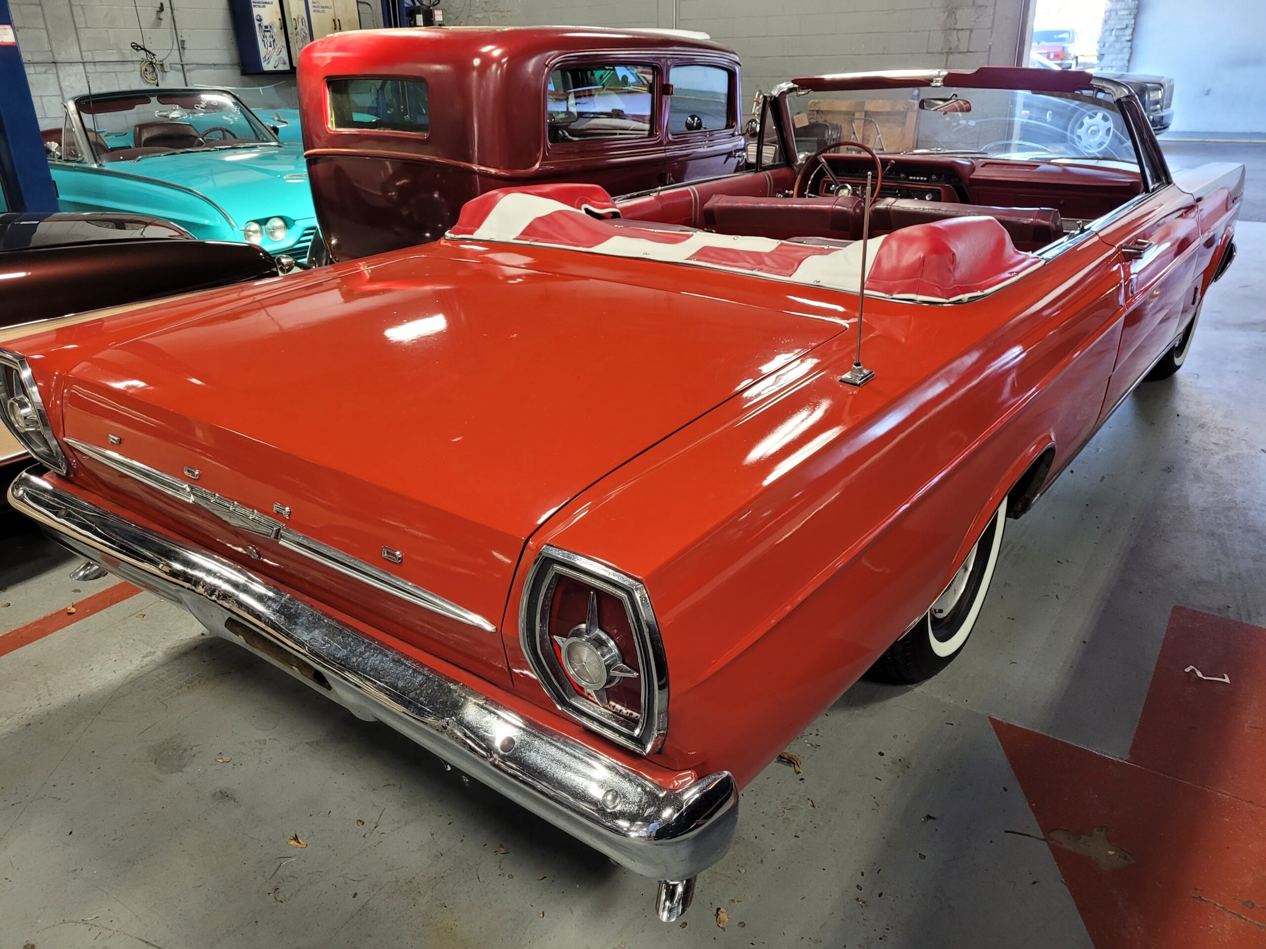 1965 Ford Galaxie 500 Convertible thumbnail 4