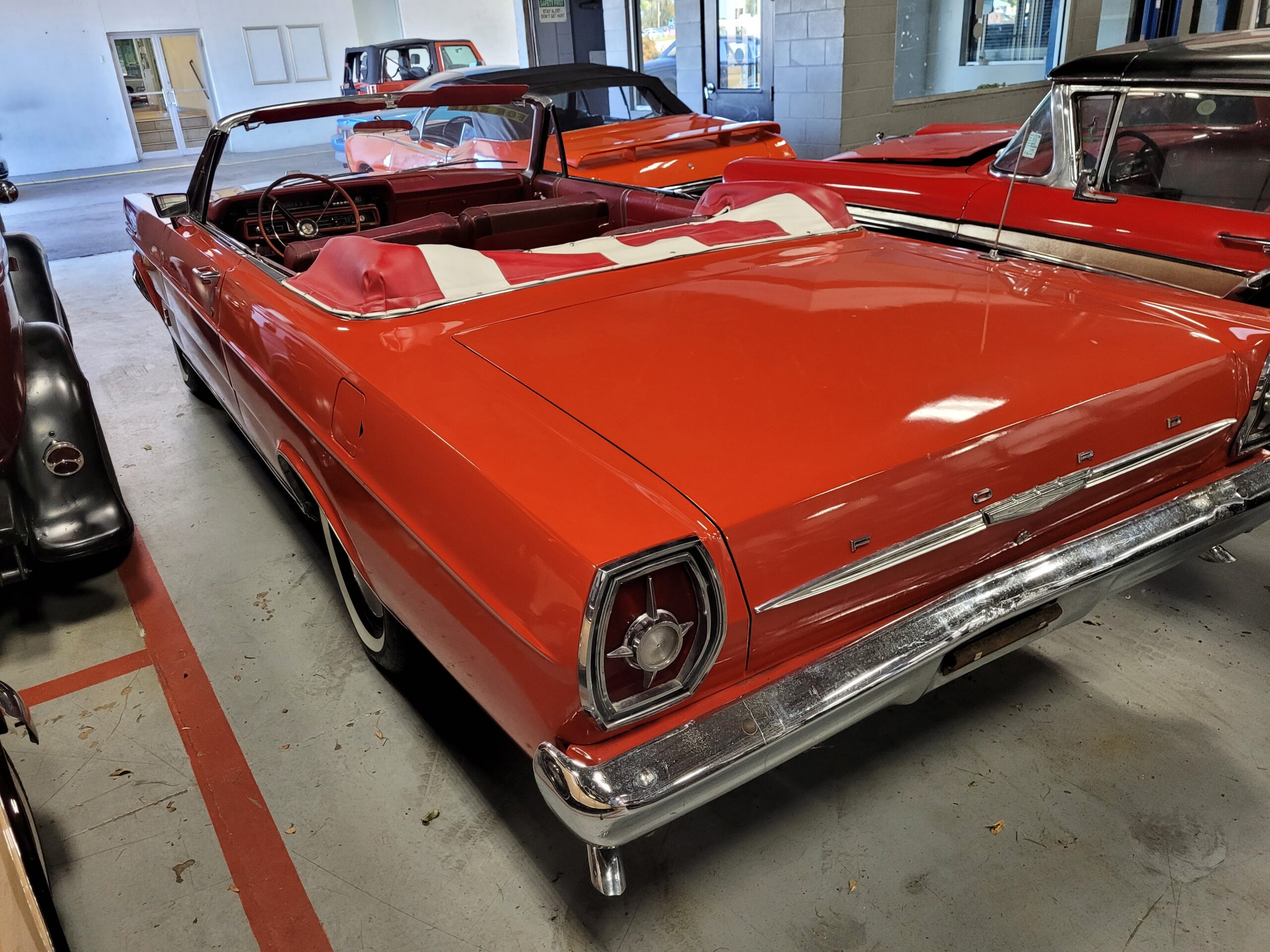 1965 Ford Galaxie 500 Convertible thumbnail 3