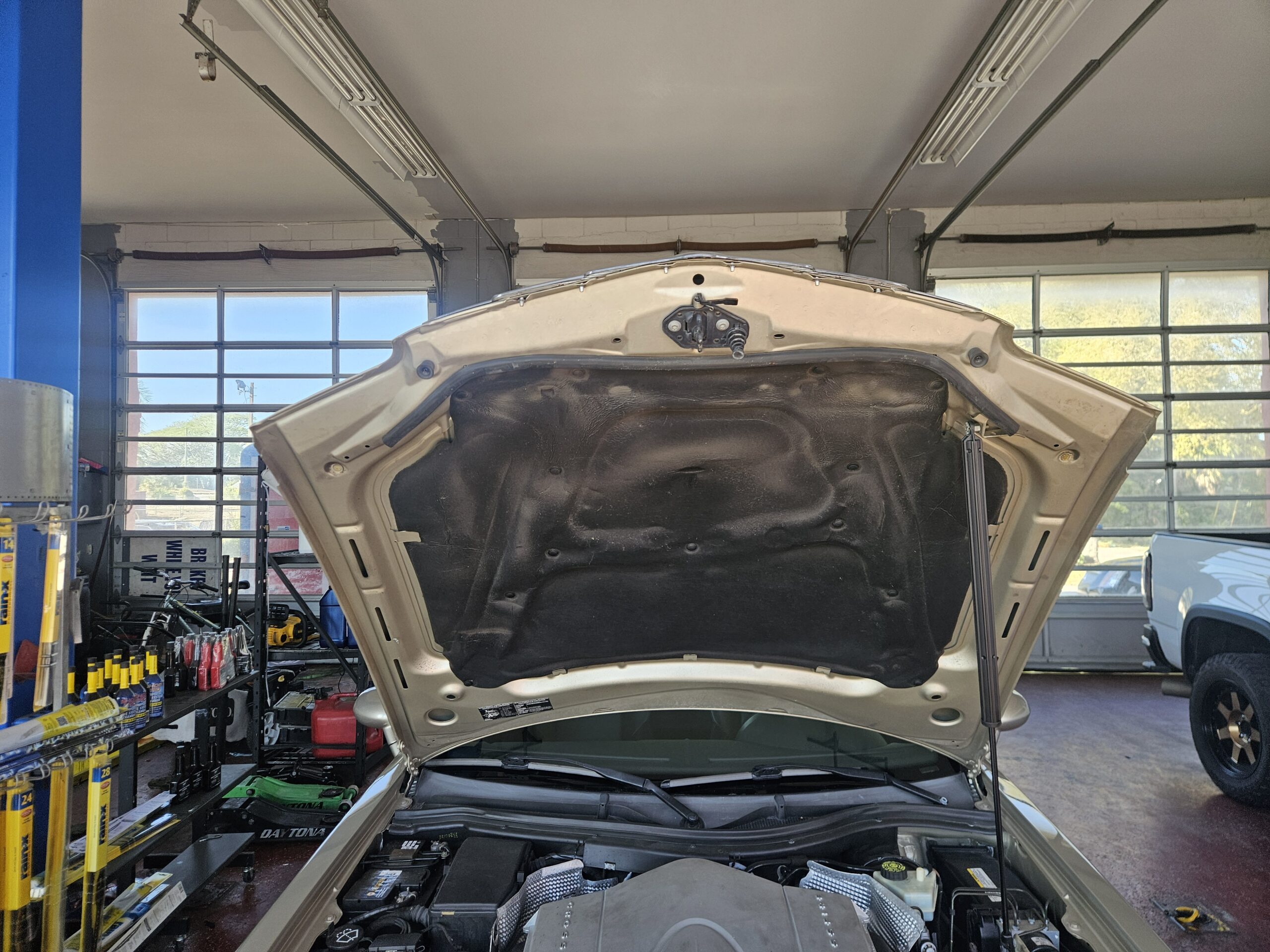 2007 Chrysler Crossfire 2dr Hard Top thumbnail 6