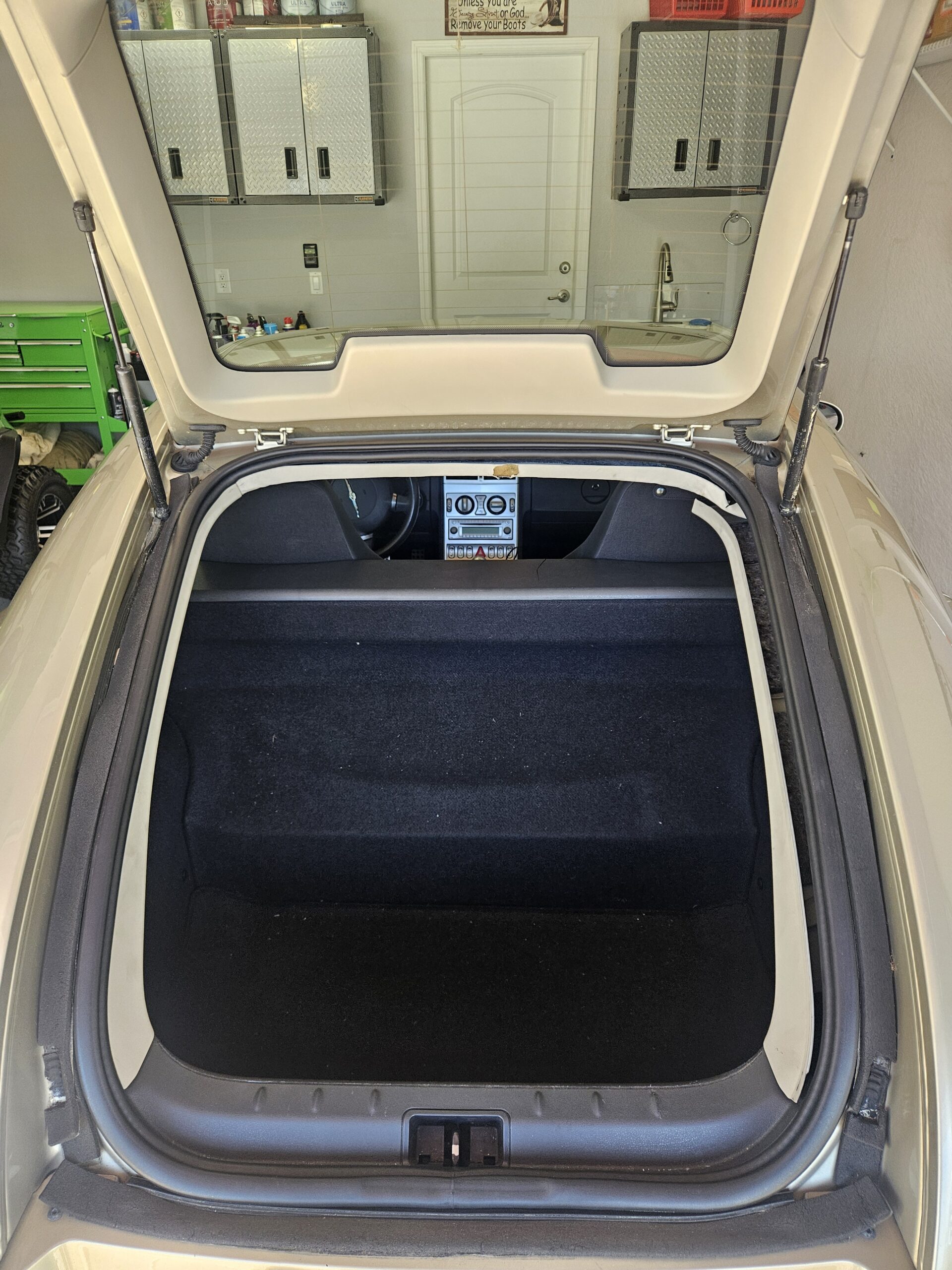 2007 Chrysler Crossfire 2dr Hard Top thumbnail 4