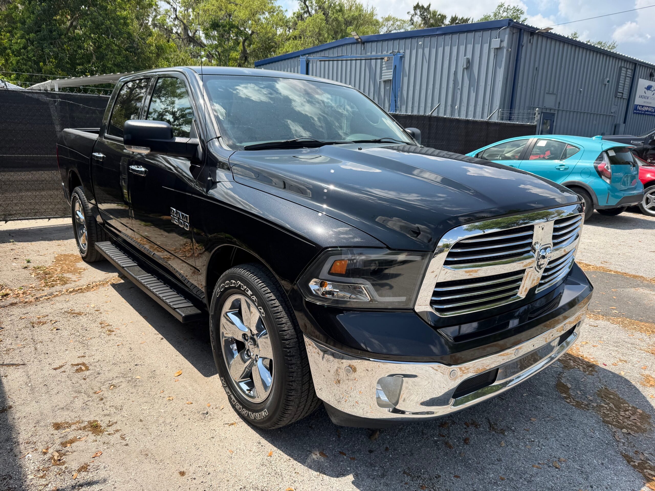 2015 Dodge Ram 1500 Big Horn Crew Cab thumbnail 2