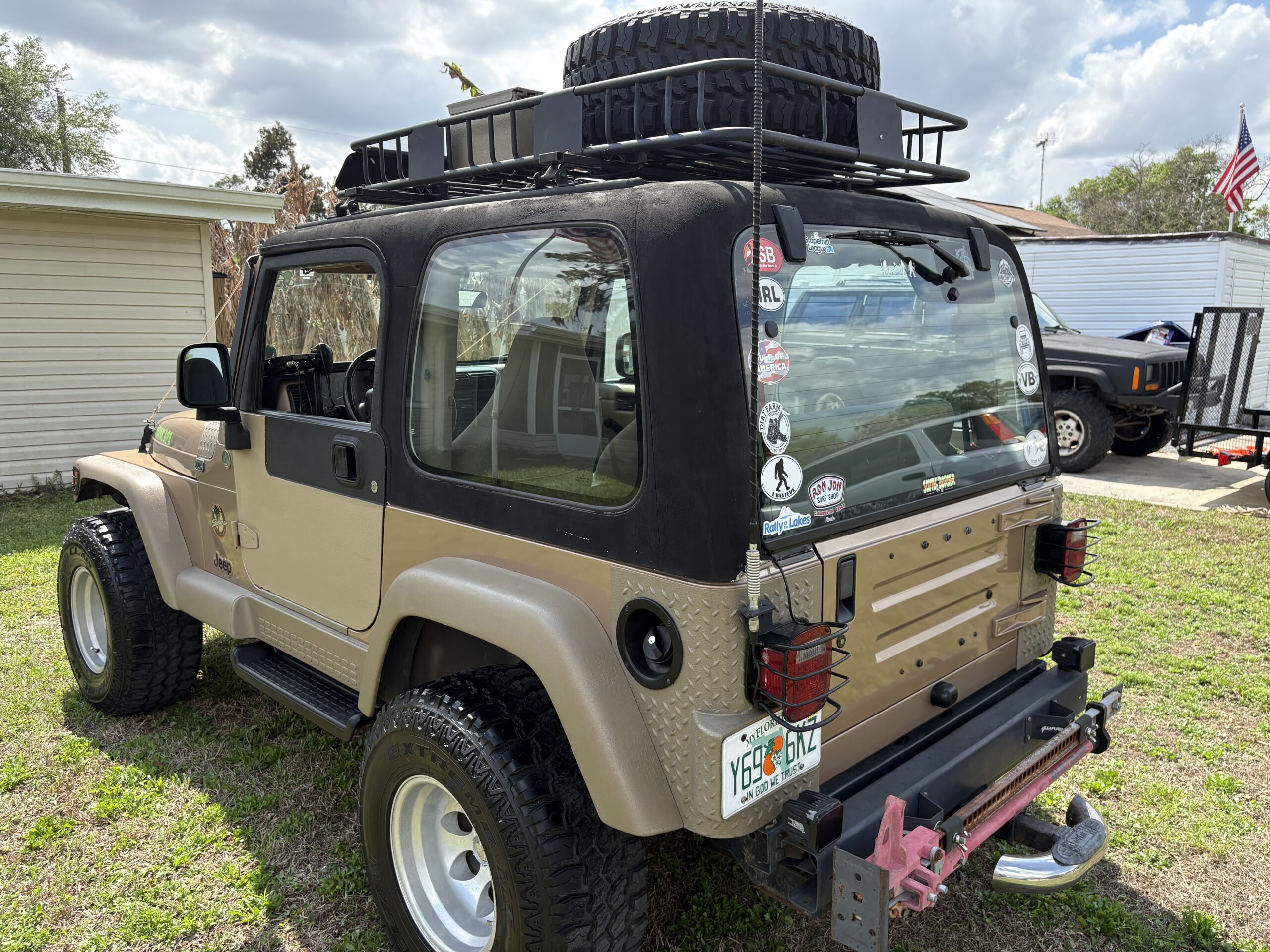 1999 Jeep Wrangler Sahara thumbnail 3