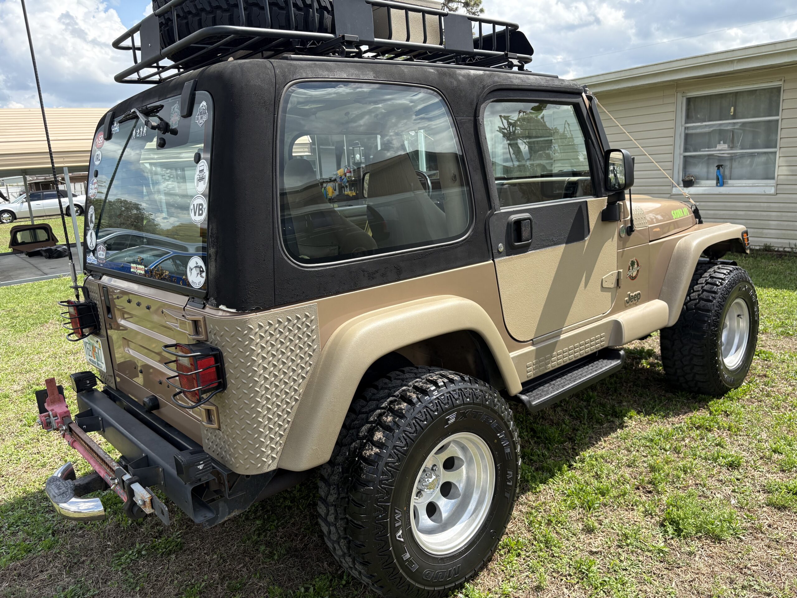 1999 Jeep Wrangler Sahara thumbnail 4