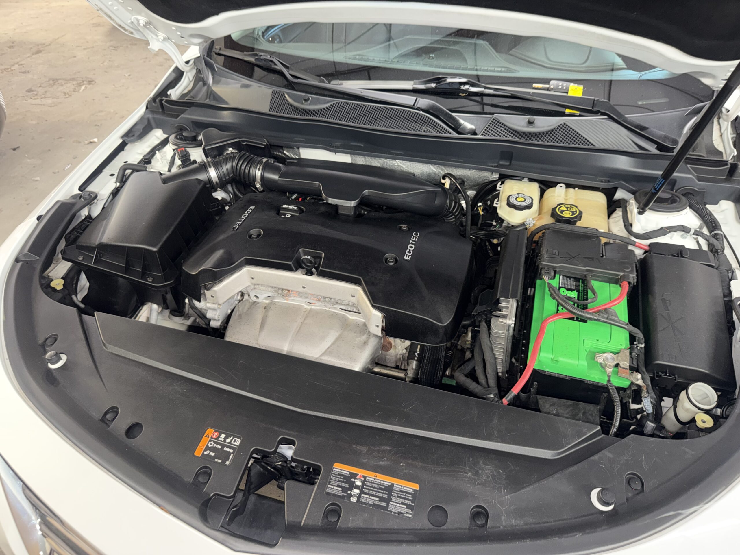 2017 Chevrolet Impala LT 4Dr Sedan thumbnail 8